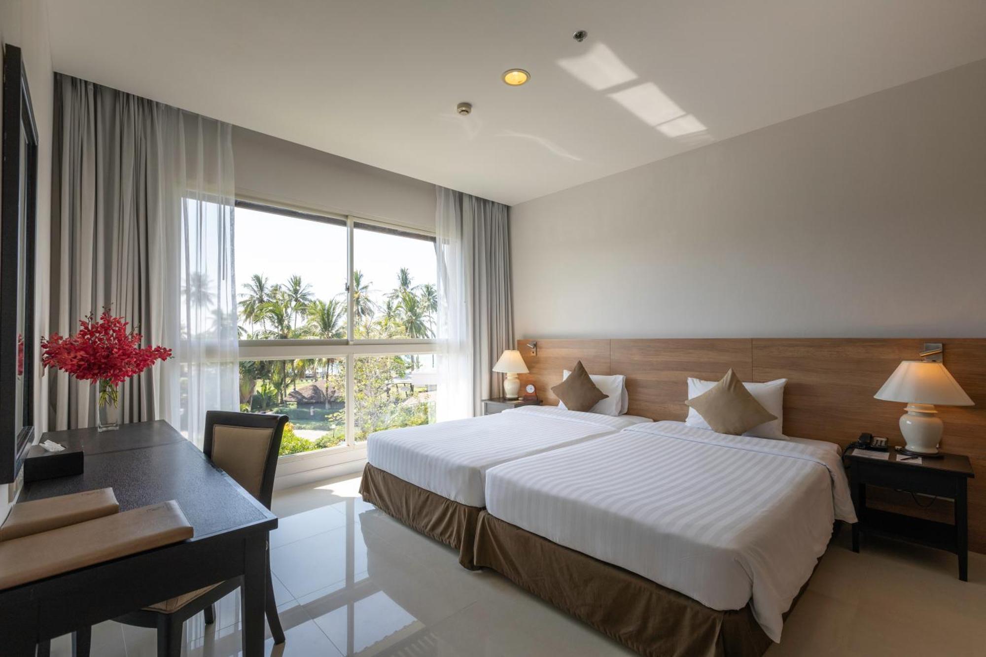 Kantary Beach Hotel Villas & Suites Khao Lak Exterior foto