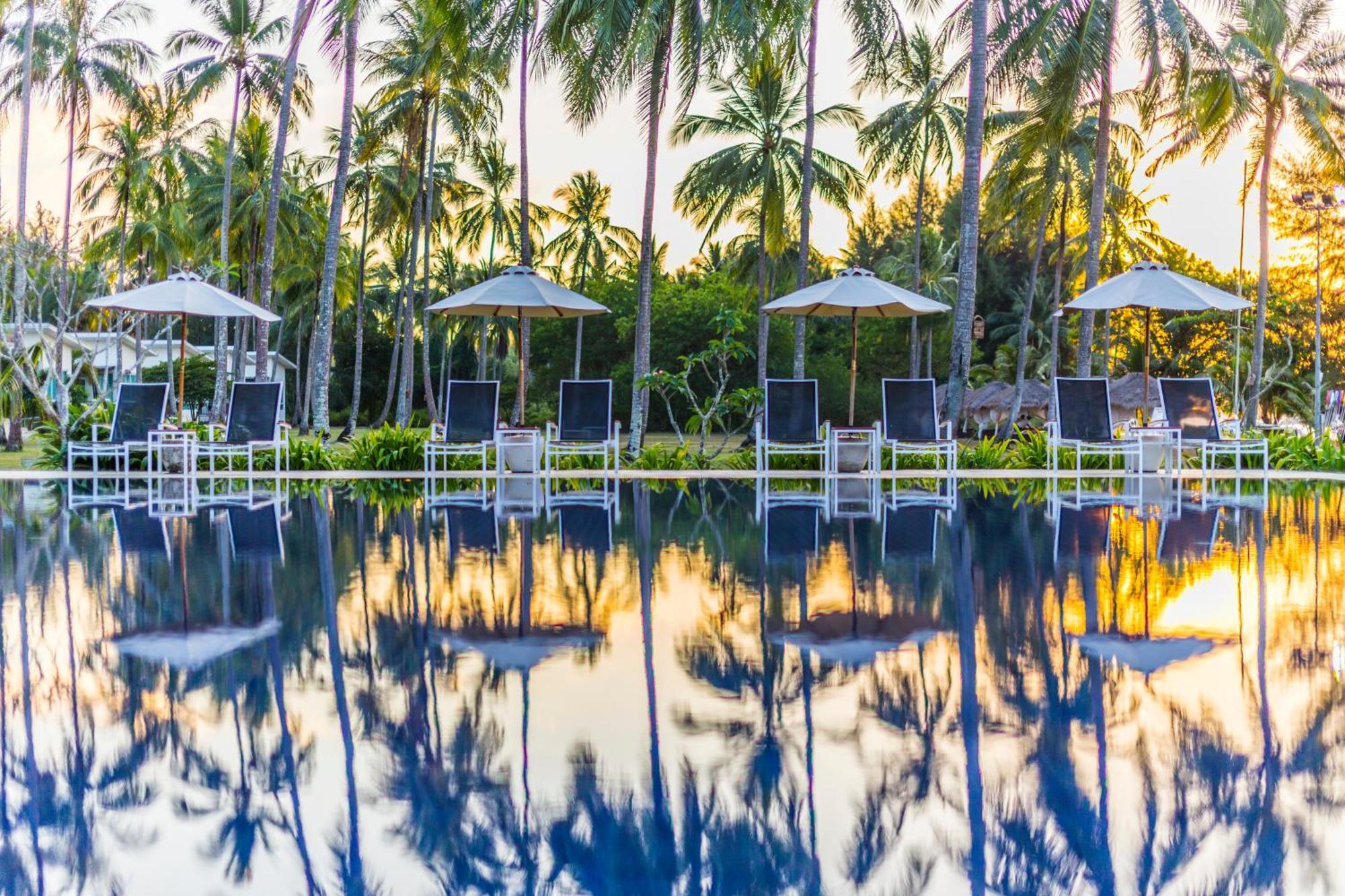 Kantary Beach Hotel Villas & Suites Khao Lak Exterior foto