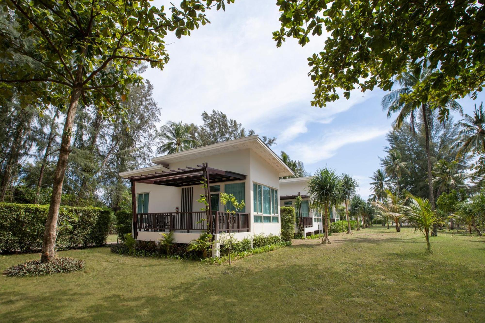 Kantary Beach Hotel Villas & Suites Khao Lak Exterior foto